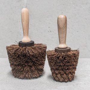 Garden Pot Brush